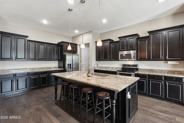 21275 W SYCAMORE Drive, Buckeye, AZ 85396