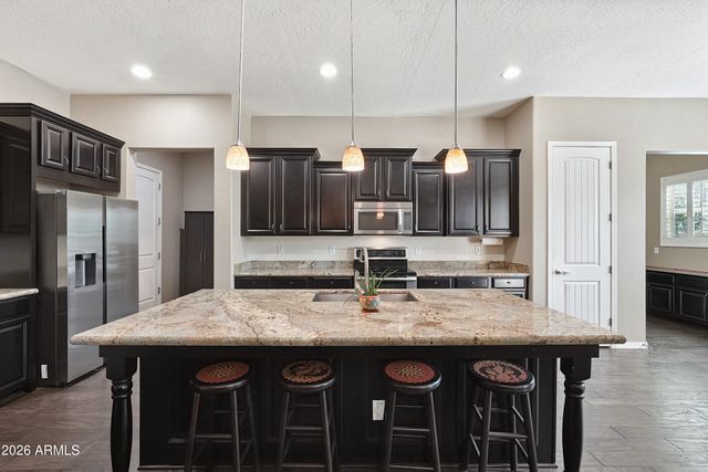 21275 W SYCAMORE Drive, Buckeye, AZ 85396