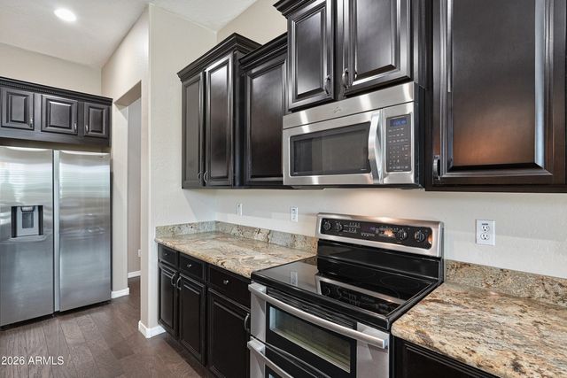 21275 W SYCAMORE Drive, Buckeye, AZ 85396