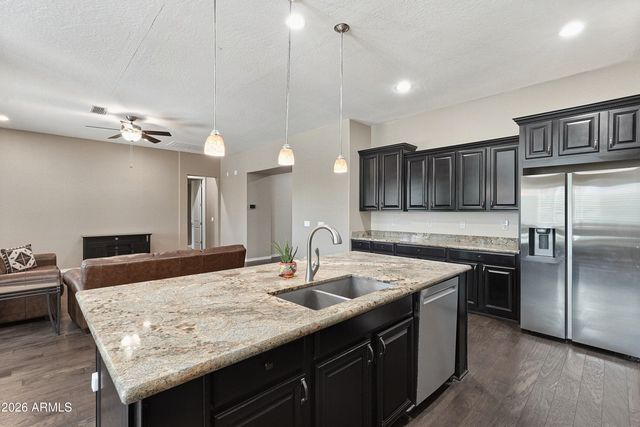 21275 W SYCAMORE Drive, Buckeye, AZ 85396