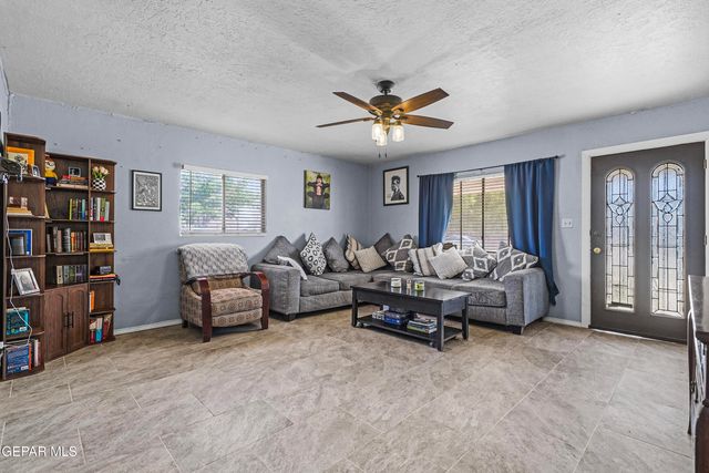 880 Delhi Drive, Socorro, TX 79927
