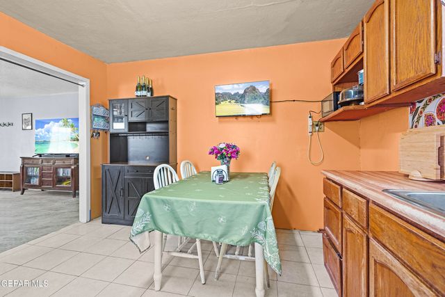 880 Delhi Drive, Socorro, TX 79927