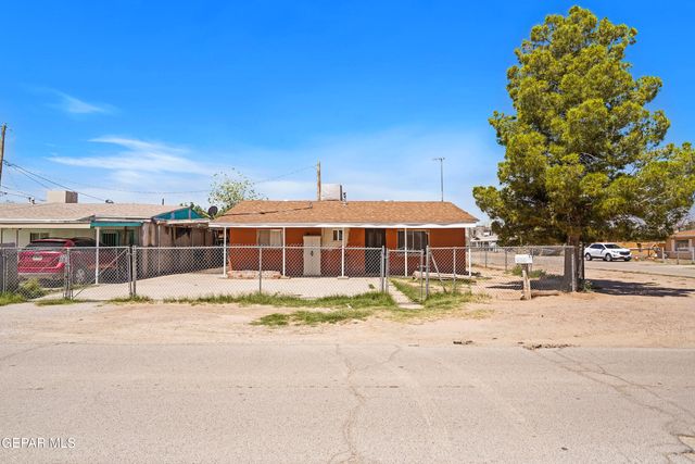 880 Delhi Drive, Socorro, TX 79927