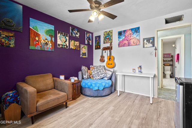 880 Delhi Drive, Socorro, TX 79927