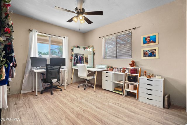 880 Delhi Drive, Socorro, TX 79927