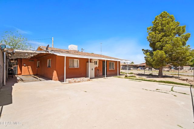 880 Delhi Drive, Socorro, TX 79927