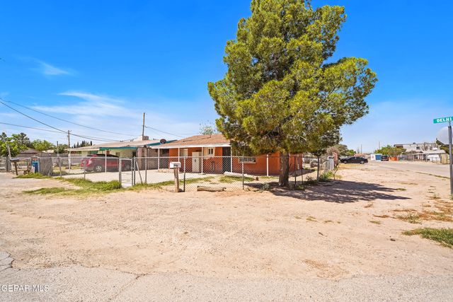 880 Delhi Drive, Socorro, TX 79927