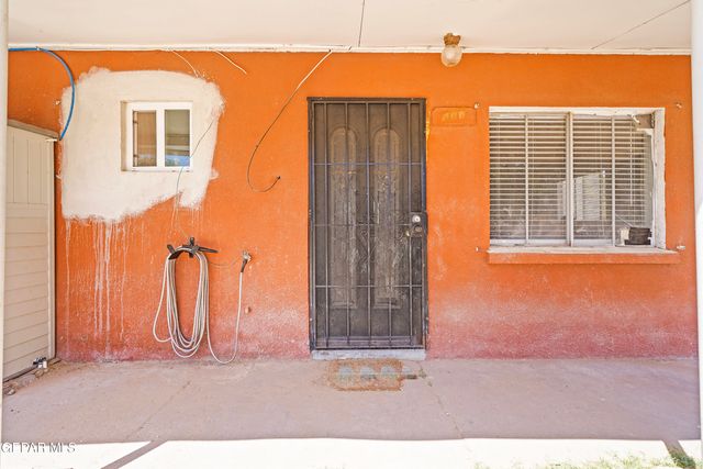 880 Delhi Drive, Socorro, TX 79927