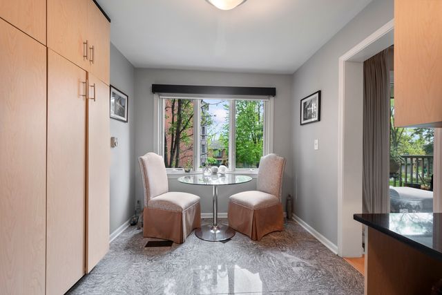 44 Park Lane 223, Park Ridge, IL 60068