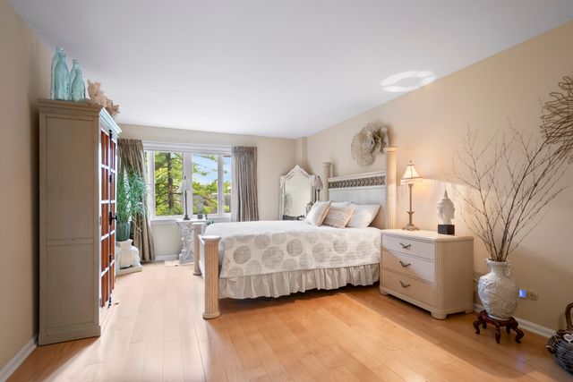 44 Park Lane 223, Park Ridge, IL 60068