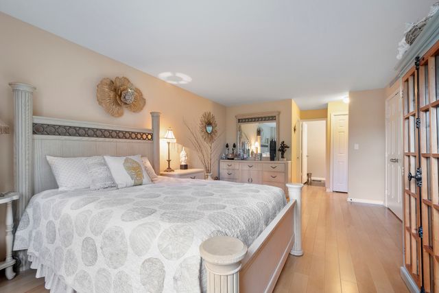 44 Park Lane 223, Park Ridge, IL 60068