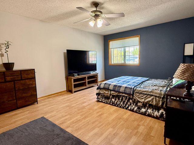 13161 Meadowood Way NW 123, Coon Rapids, MN 55448