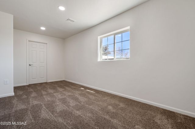 8323 W Tangerine Road, Marana, AZ 85658