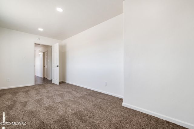 8323 W Tangerine Road, Marana, AZ 85658