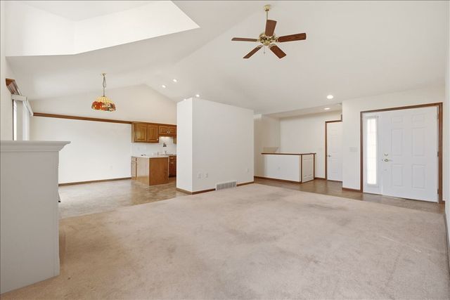 1596 Nantucket Dr, Lexington, OH 44904