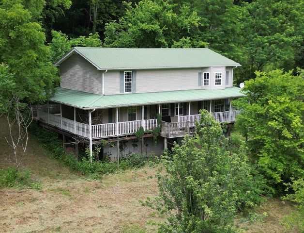 98 Hackett Valley Rd, Hickman, TN 38567