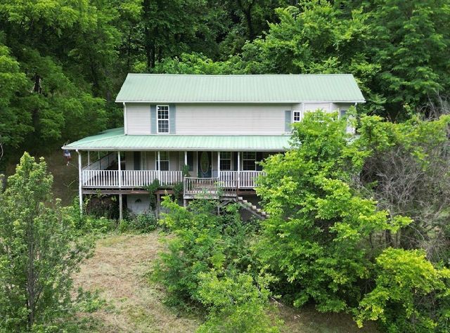 98 Hackett Valley Rd, Hickman, TN 38567