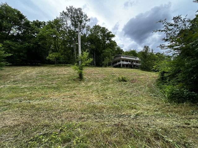 98 Hackett Valley Rd, Hickman, TN 38567