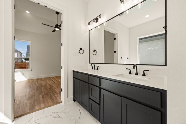 957 Highlands Avenue, Aledo, TX 76008