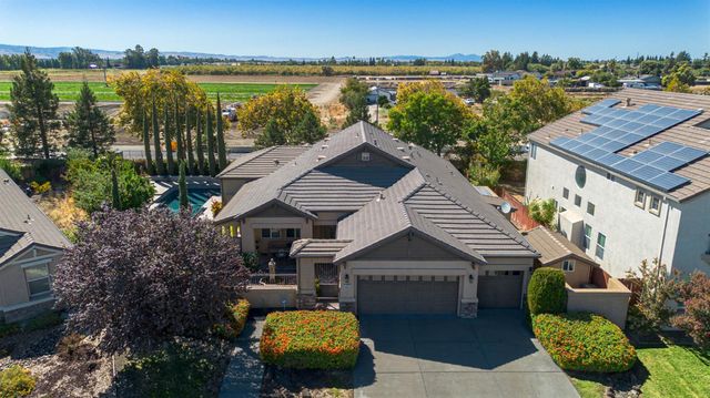 236 Preakness Cir, Manteca, CA 95337