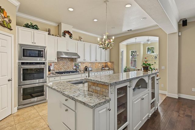 236 Preakness Cir, Manteca, CA 95337