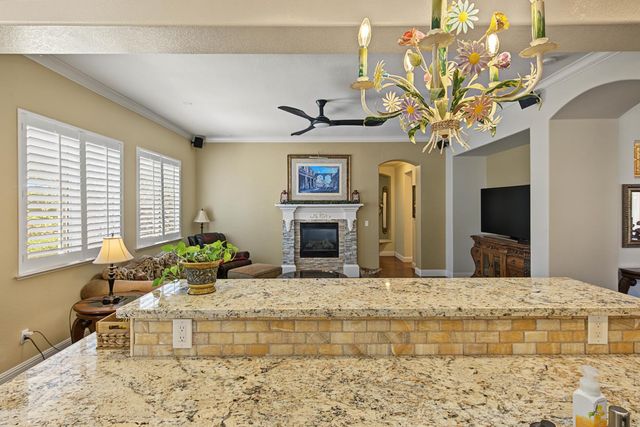 236 Preakness Cir, Manteca, CA 95337