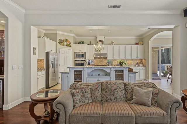 236 Preakness Cir, Manteca, CA 95337