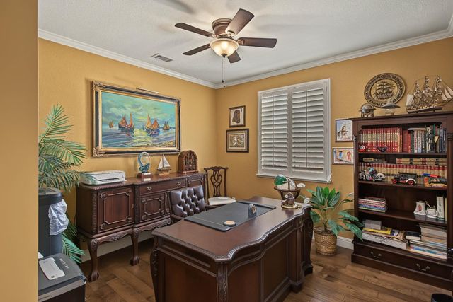 236 Preakness Cir, Manteca, CA 95337