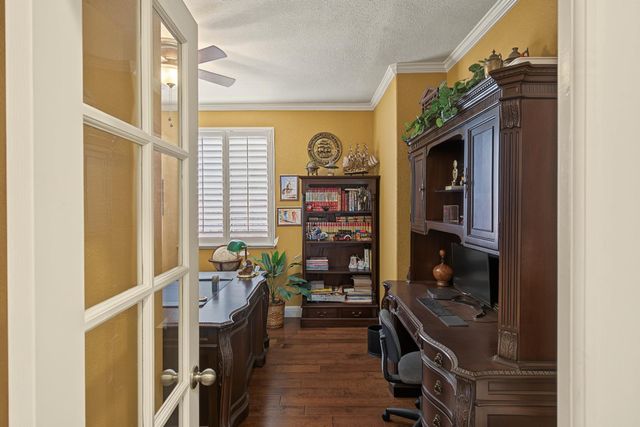 236 Preakness Cir, Manteca, CA 95337