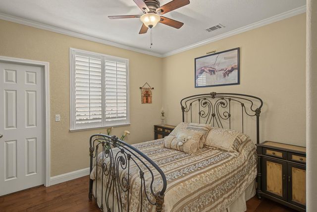 236 Preakness Cir, Manteca, CA 95337