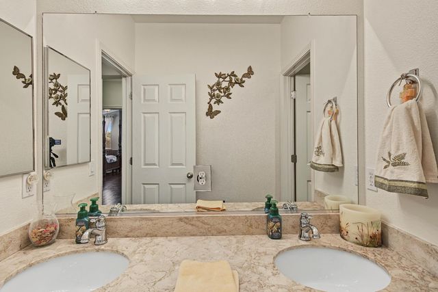 236 Preakness Cir, Manteca, CA 95337