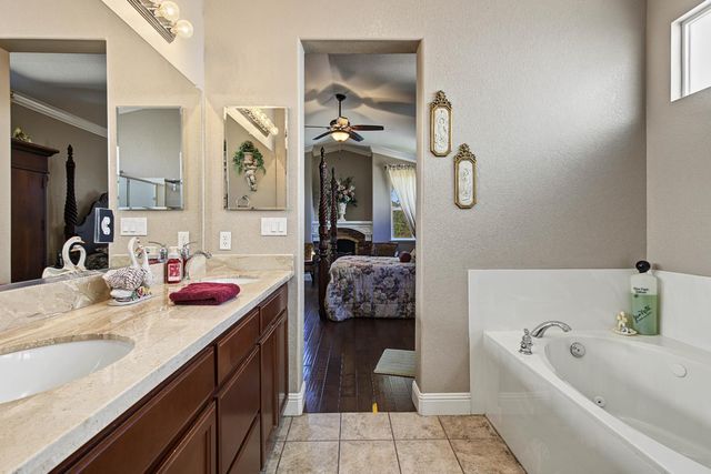 236 Preakness Cir, Manteca, CA 95337