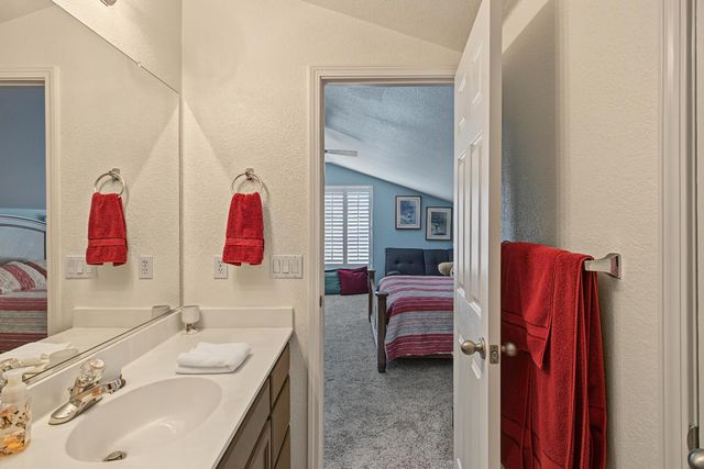 236 Preakness Cir, Manteca, CA 95337