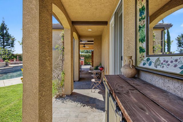 236 Preakness Cir, Manteca, CA 95337