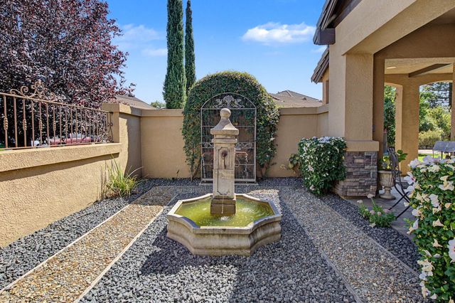 236 Preakness Cir, Manteca, CA 95337