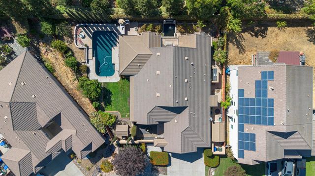 236 Preakness Cir, Manteca, CA 95337