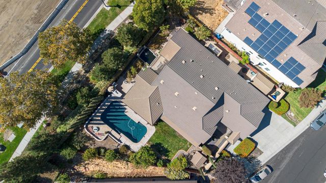 236 Preakness Cir, Manteca, CA 95337
