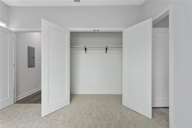 4527 Forest Avenue B, Kansas City, MO 64110