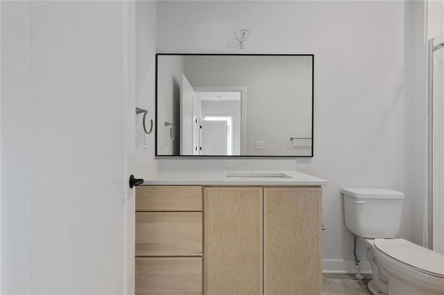 4527 Forest Avenue B, Kansas City, MO 64110