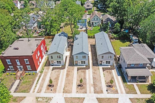 4527 Forest Avenue B, Kansas City, MO 64110