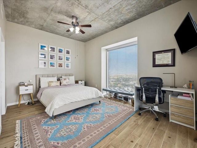 5925 Almeda Road 12202, Houston, TX 77004