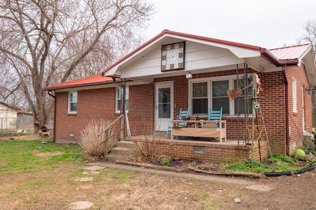 185 Petty Gap Rd, Woodbury, TN 37190