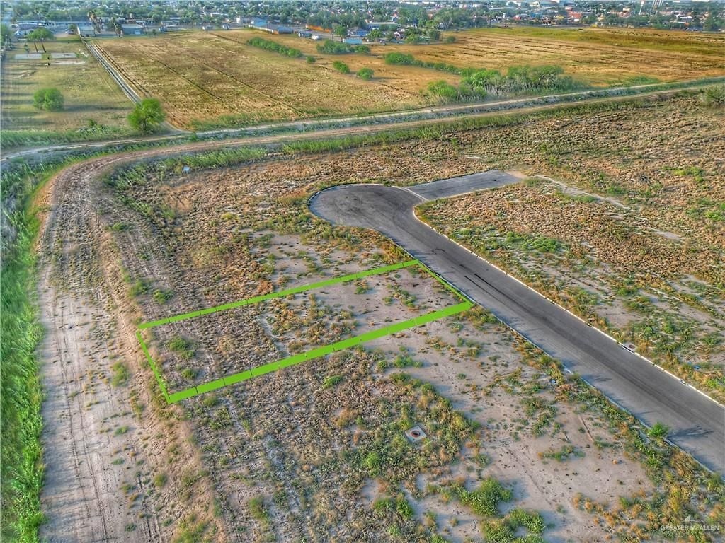 313 N Leon Avenue, Elsa, TX 78543