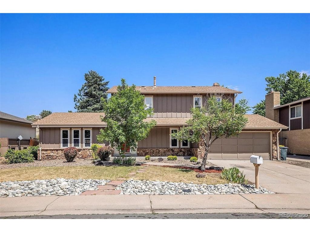 2042 S Moline Way, Aurora, CO 80014