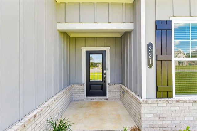 321 Apalachee Way, Bonaire, GA 31005