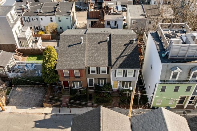 19 Dixfield 1, Boston, MA 02127