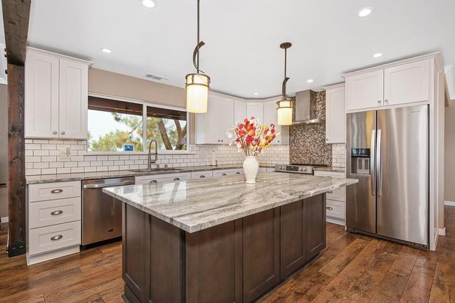 23339 Wayfarer Ct, Auburn, CA 95602