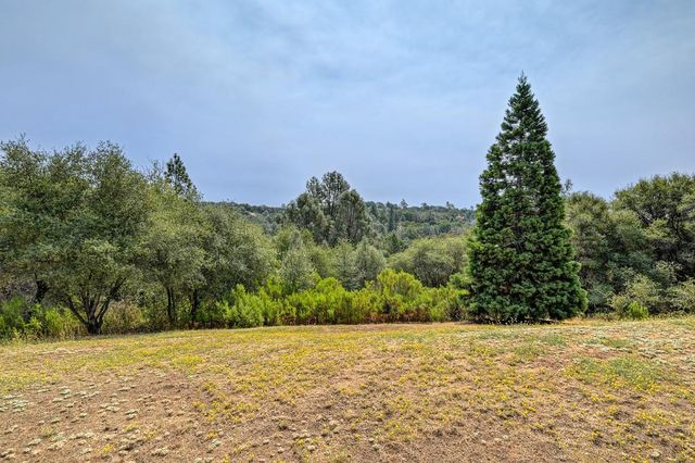 23339 Wayfarer Ct, Auburn, CA 95602