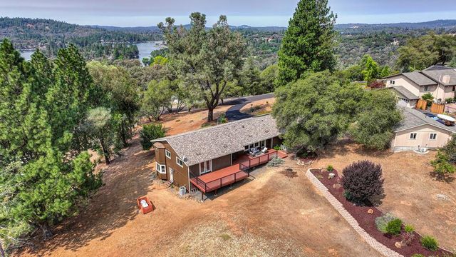 23339 Wayfarer Ct, Auburn, CA 95602