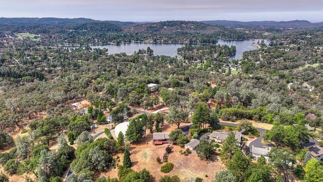 23339 Wayfarer Ct, Auburn, CA 95602